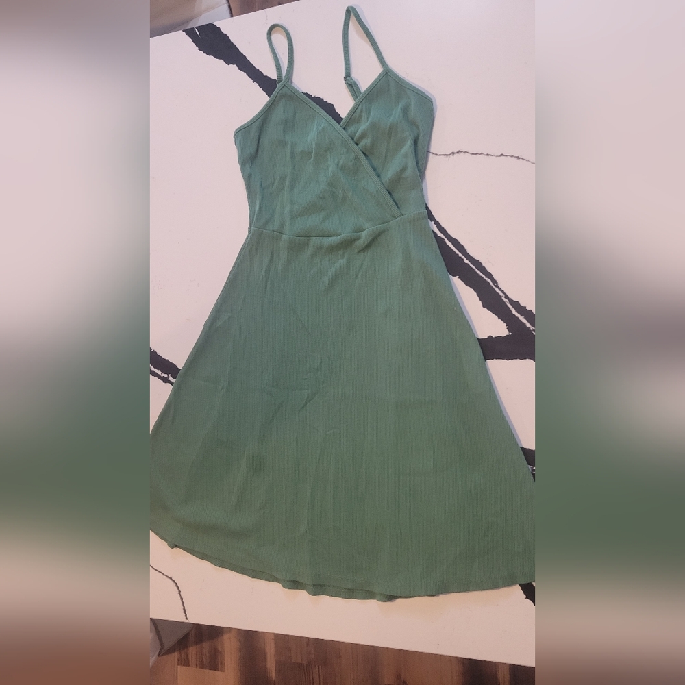 Elegant Green Women's Dress
